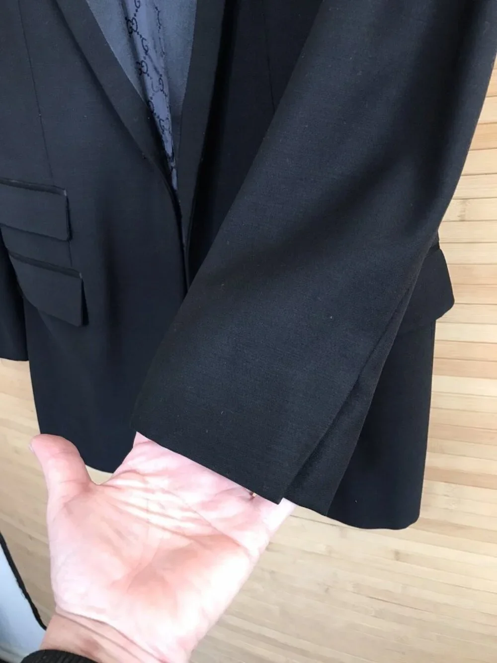 Gucci 46 US 36 Black Tux Tuxedo sharp sport dress coat jacket Italy READ flaws